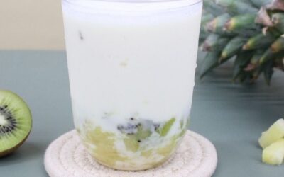 Kiwi Pineapple Yogurt Smoothie